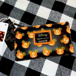 Loungefly Mickey pumpkin wallet